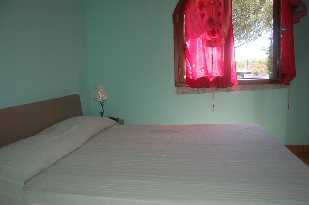 Relax Al Mare Apartman Olbia Szoba fotó